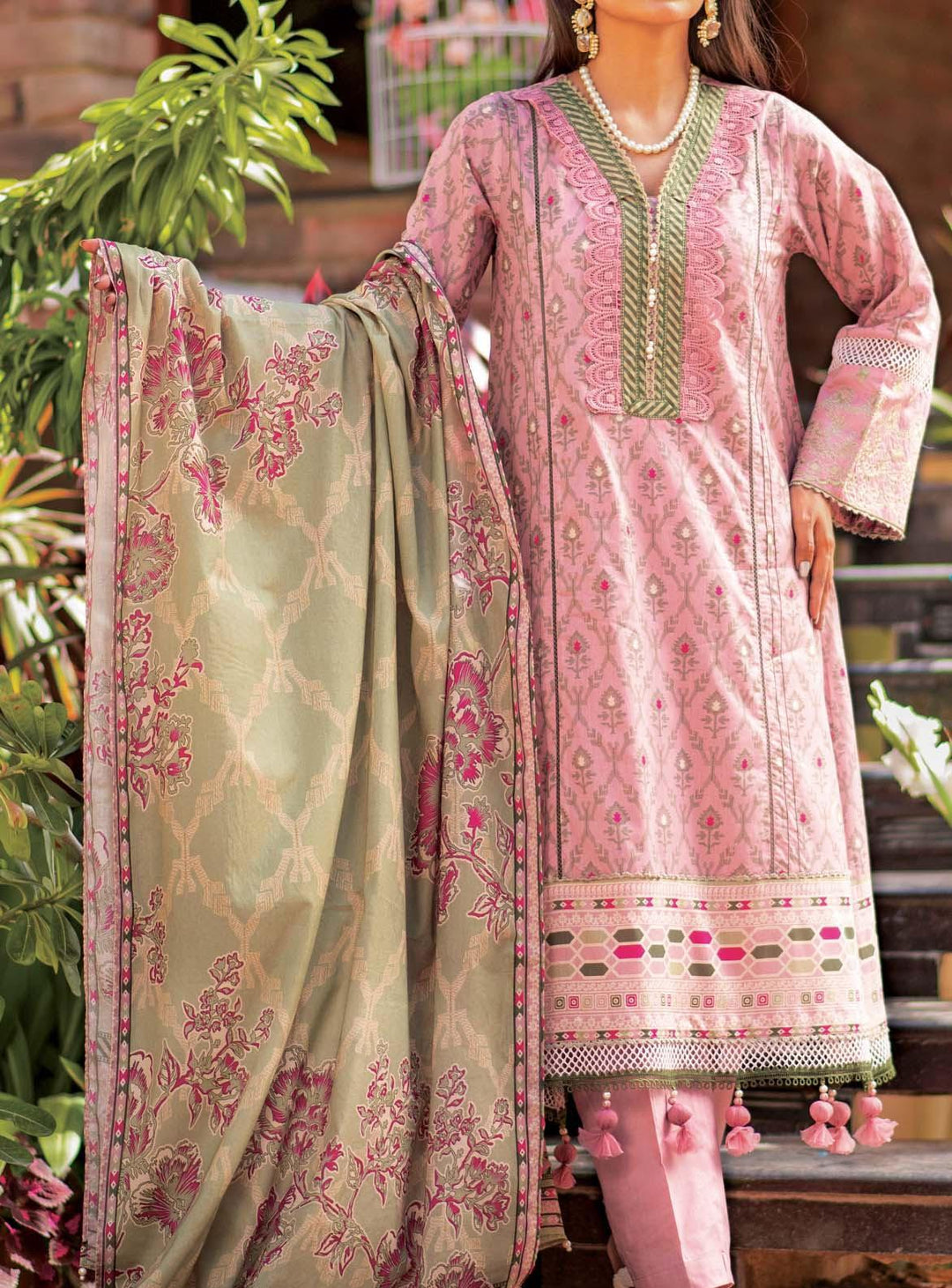 Mizaj Embroidered Lawn Suits Unstitched 3 Piece MZ22S S3LE-220121 - Summer Collection