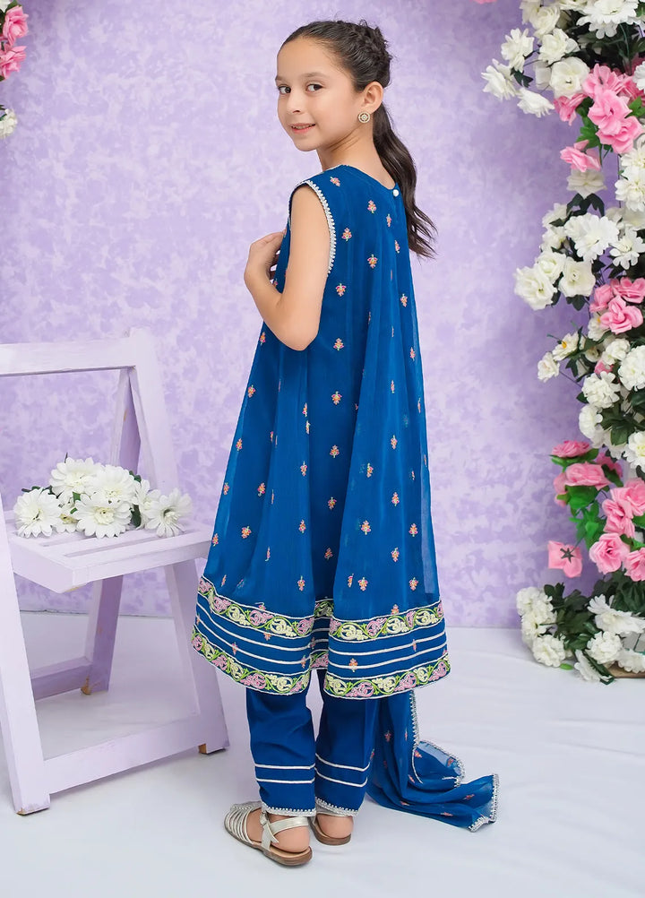 Modest Pret Embroidered Crinkle 3 Piece Suit Zooni