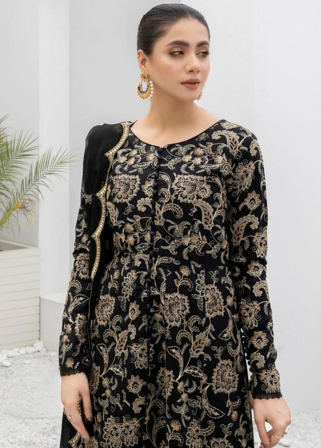 Mohagni Embroidered Lawn Suits Unstitched 3 Piece MGY-05 - Festive Collection