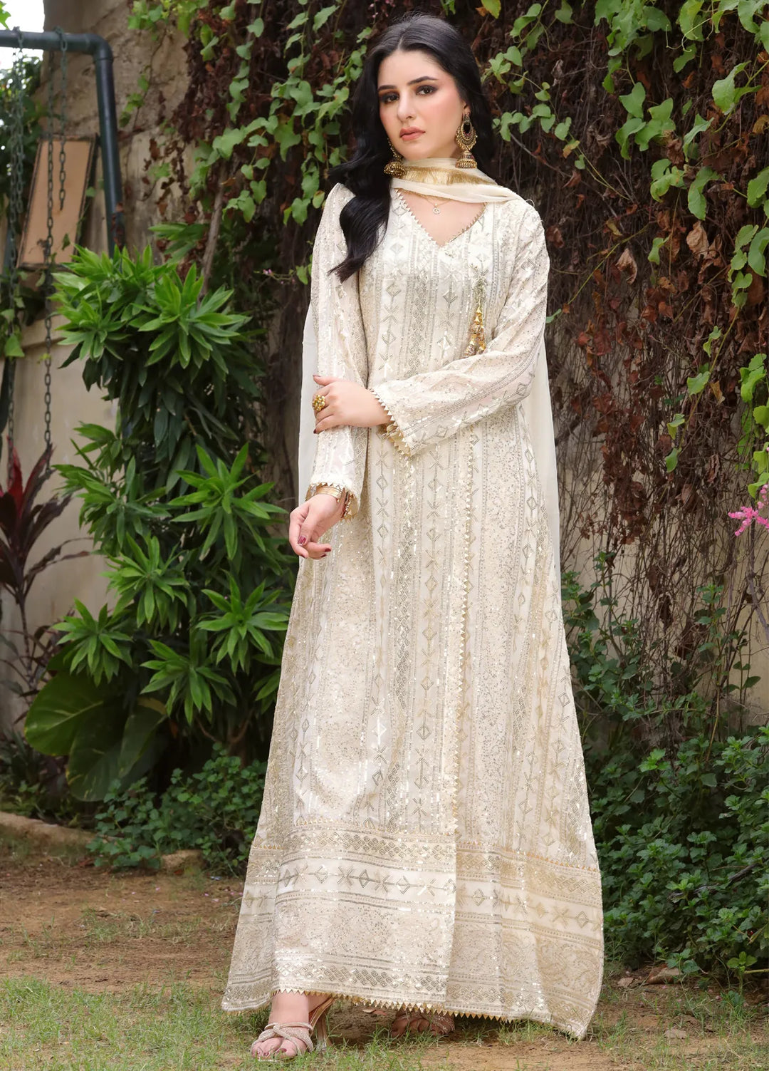 Mona Embroidery Pret Embroidered Chiffon 3 Piece Suit Divine-Off-White