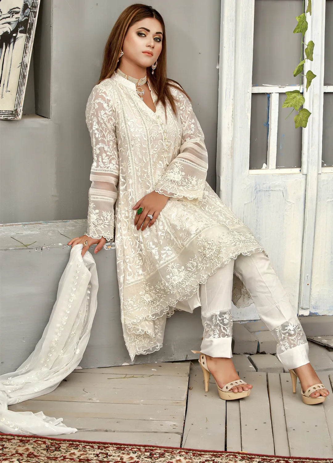 Mona Embroidery Pret Embroidered Chiffon 3 Piece Suit Shale-Off-White