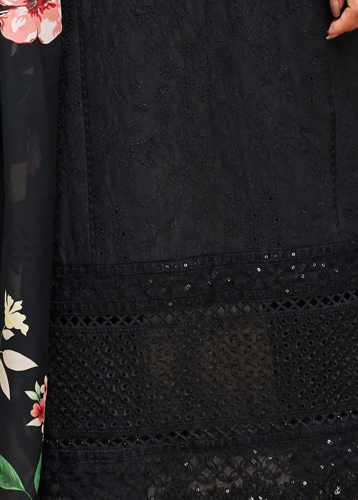 Motifz Embroidered Lawn Suits Unstitched 3 Piece MT23-P2 3984 MIRA - Premium Collection