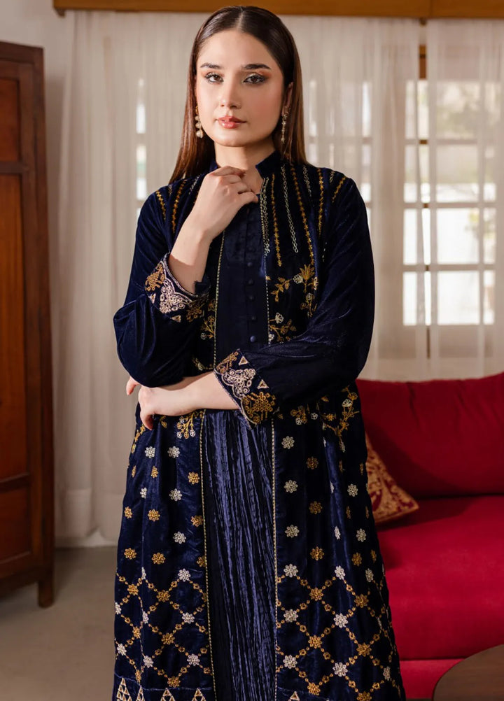 Naayas Luxury Pret Embroidered Velvet 3 Piece Suit Bluesia