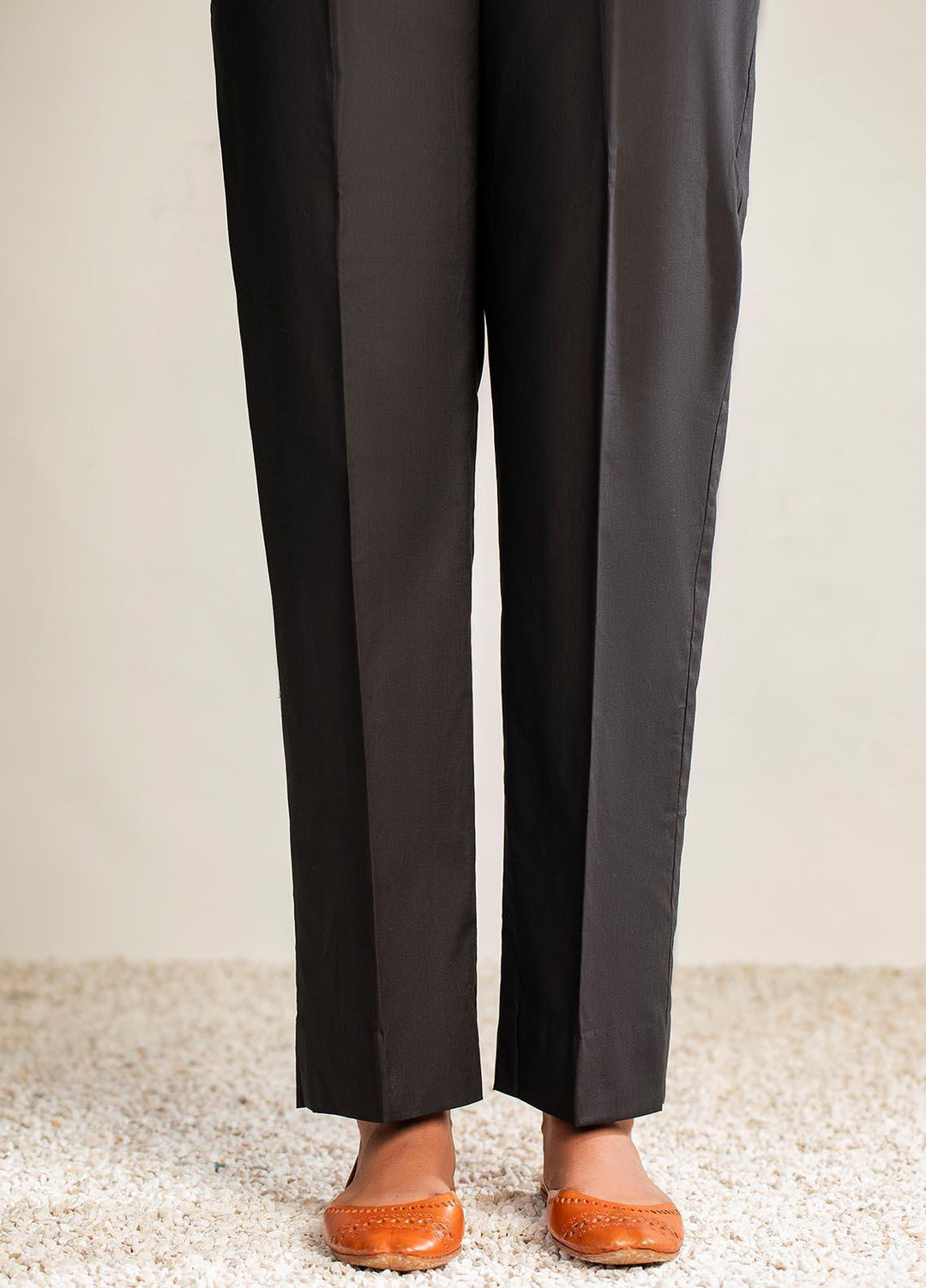 Nuriyaa Cambric Stitched Pants NR21T Straight Pants Black