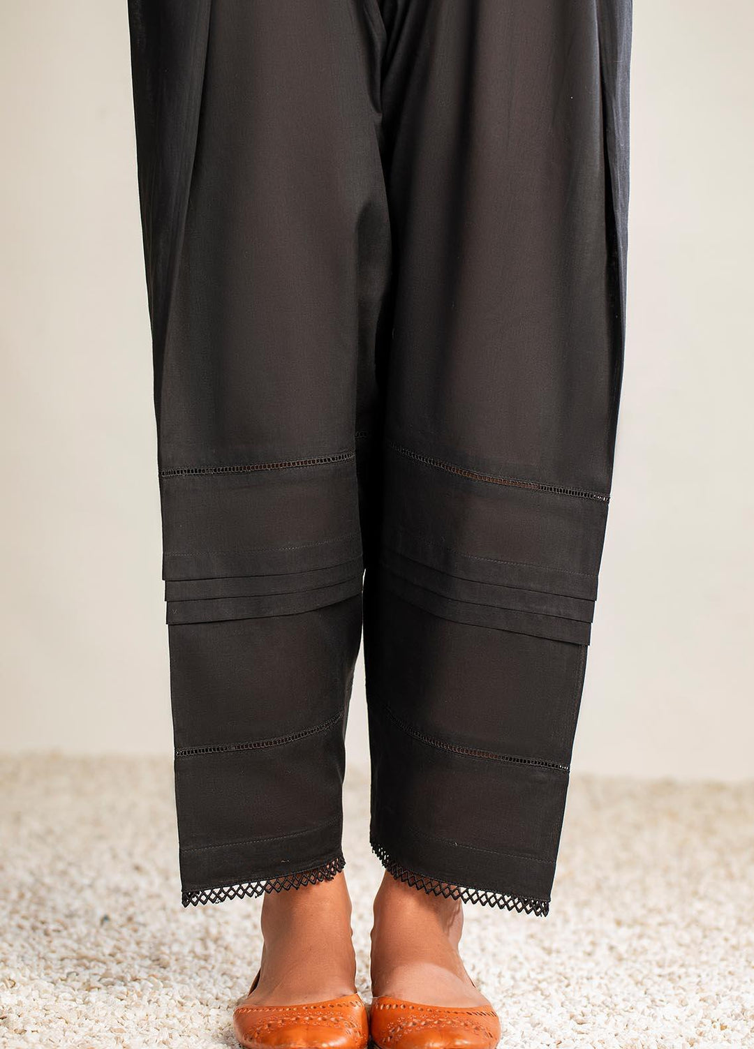 Nuriyaa Cambric Stitched Trousers NR21T Trouser 6 Black
