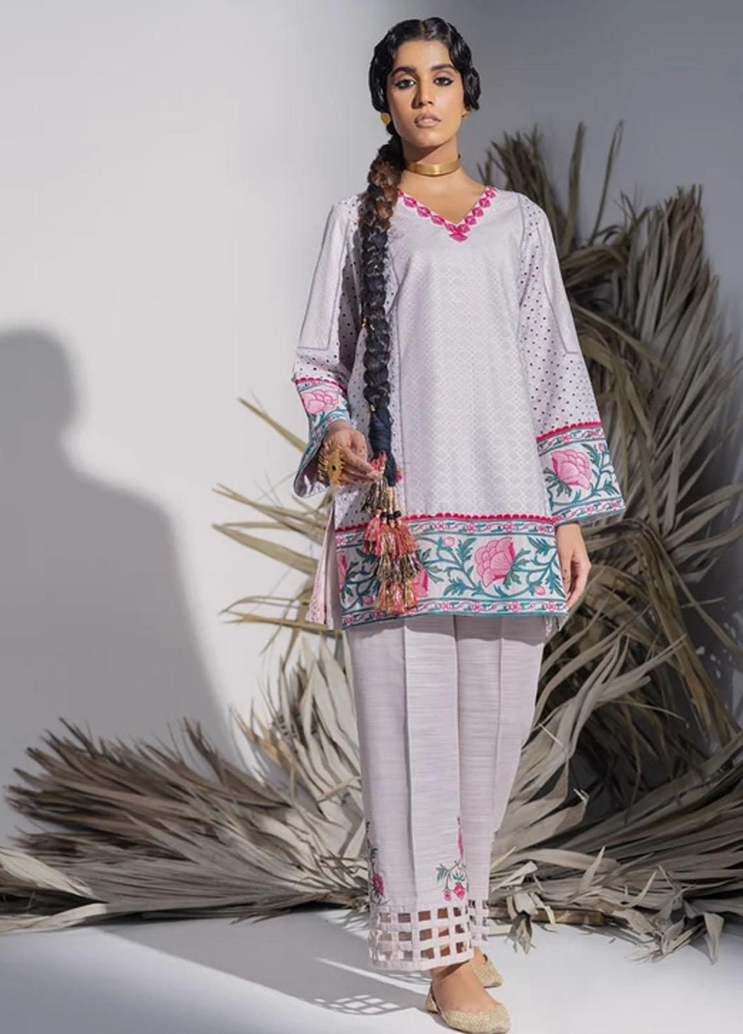 Nuriyaa Pret Casual Khaddar 3 Piece NR21W Bahar