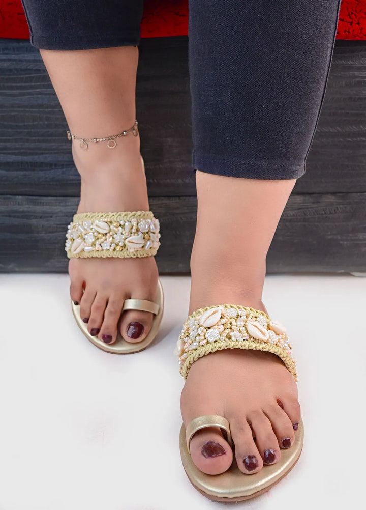 On Your Feets Women Kolhapuri Heer Caramel