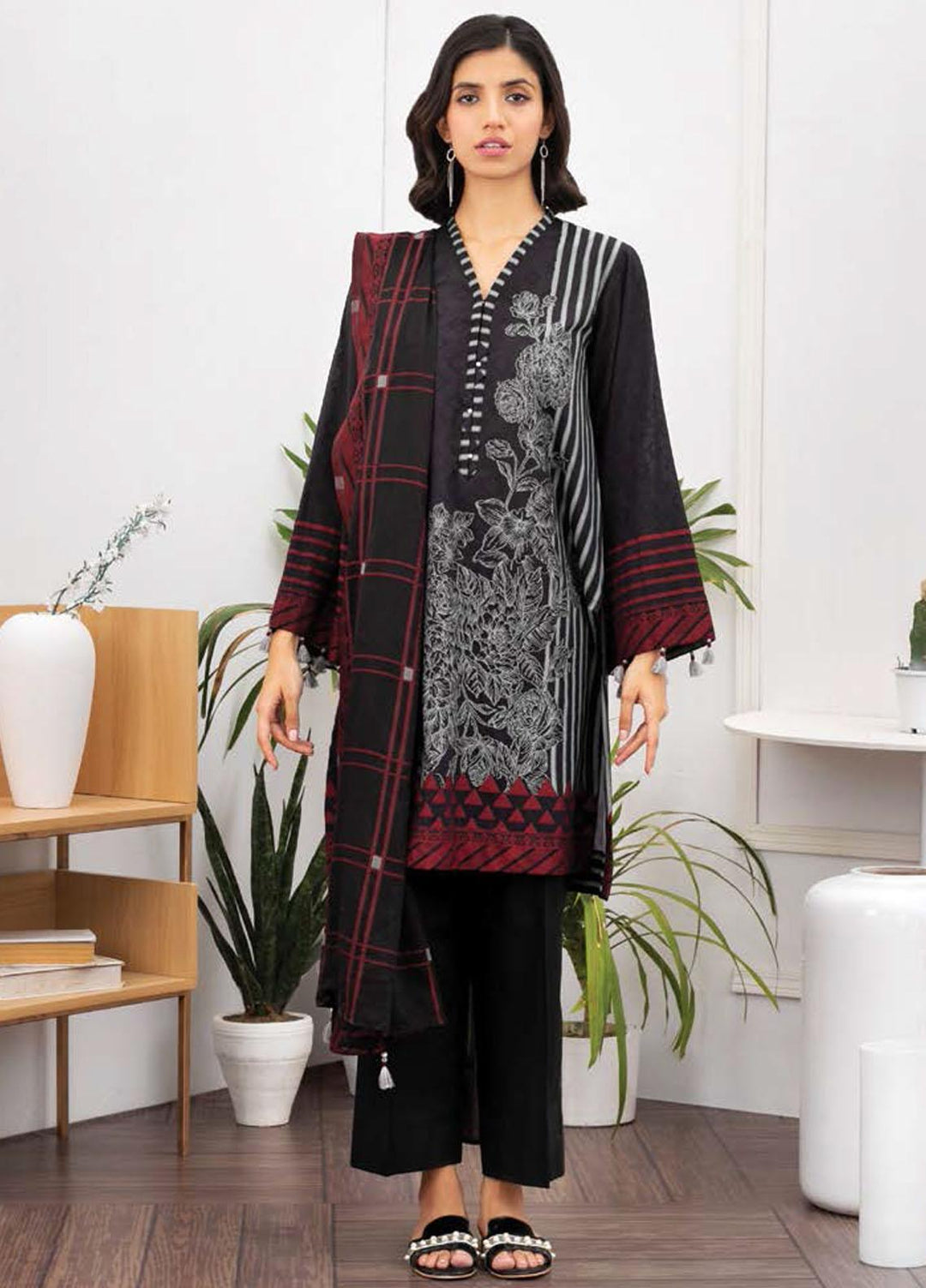 Ayeleen By Orient Textile Printed Jacquard Suits Unstitched 3 Piece OT21A 148 ( BLACK ) - Summer Collection