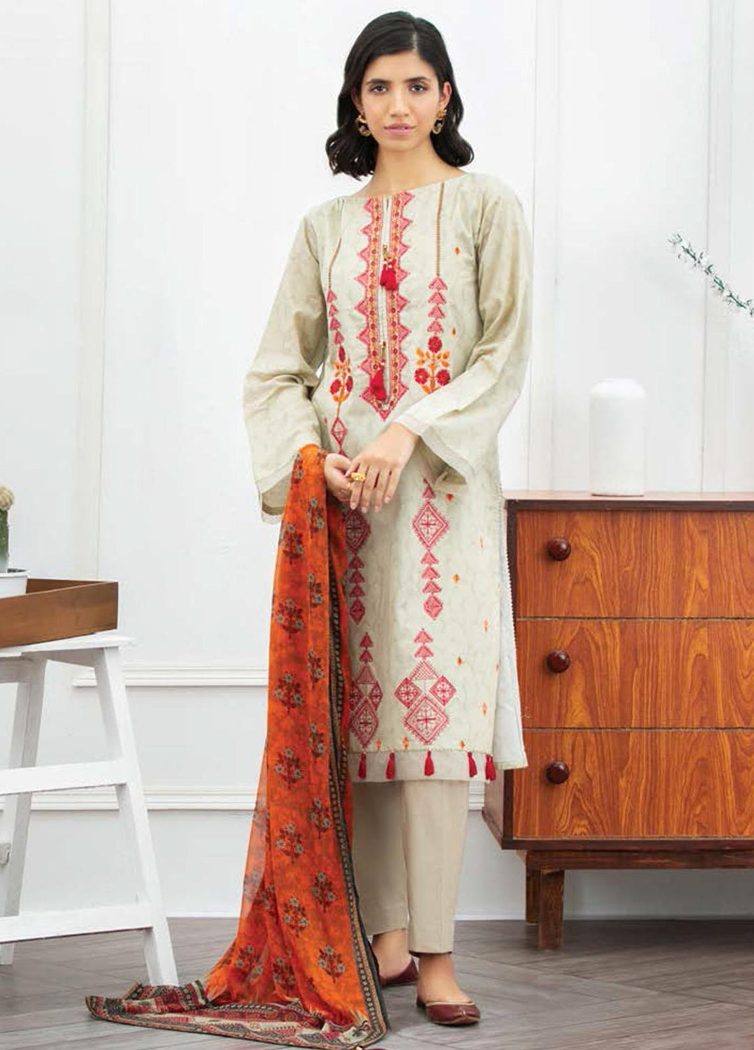Ayeleen By Orient Textile Embroidered Jacquard Suits Unstitched 3 Piece OT21A 161 ( BEIGE ) - Summer Collection