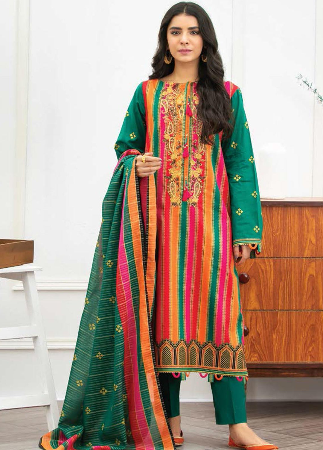 Ayeleen By Orient Textile Embroidered Lawn Suits Unstitched 3 Piece OT21A 163 ( GREEN ) - Summer Collection