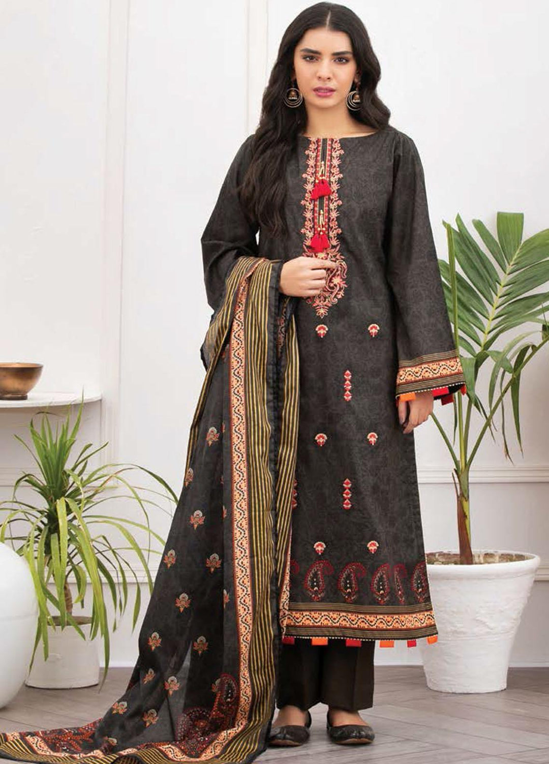 Ayeleen By Orient Textile Embroidered Lawn Suits Unstitched 3 Piece OT21A 165 ( GREY ) - Summer Collection