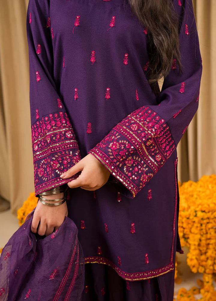 Pashma Khan Embroidered 3 Piece Suit Shazia