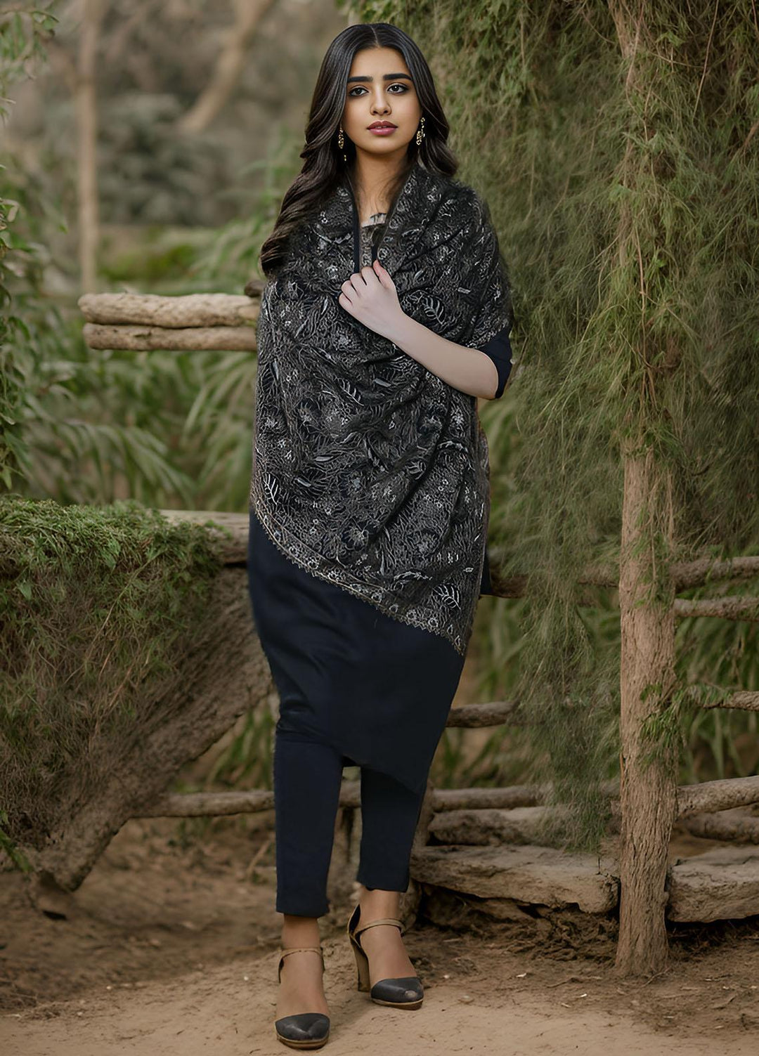 Sanaulla Exclusive Range  Pashmina  KPS 781 D-56 Black 1 - Women Shawls