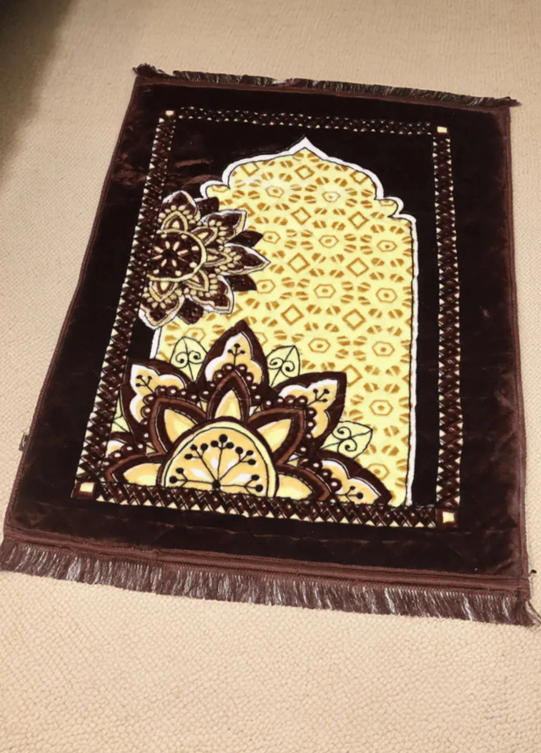 Plush Mink Mughal Janamaz Printed Prayer Mat- Eclipse