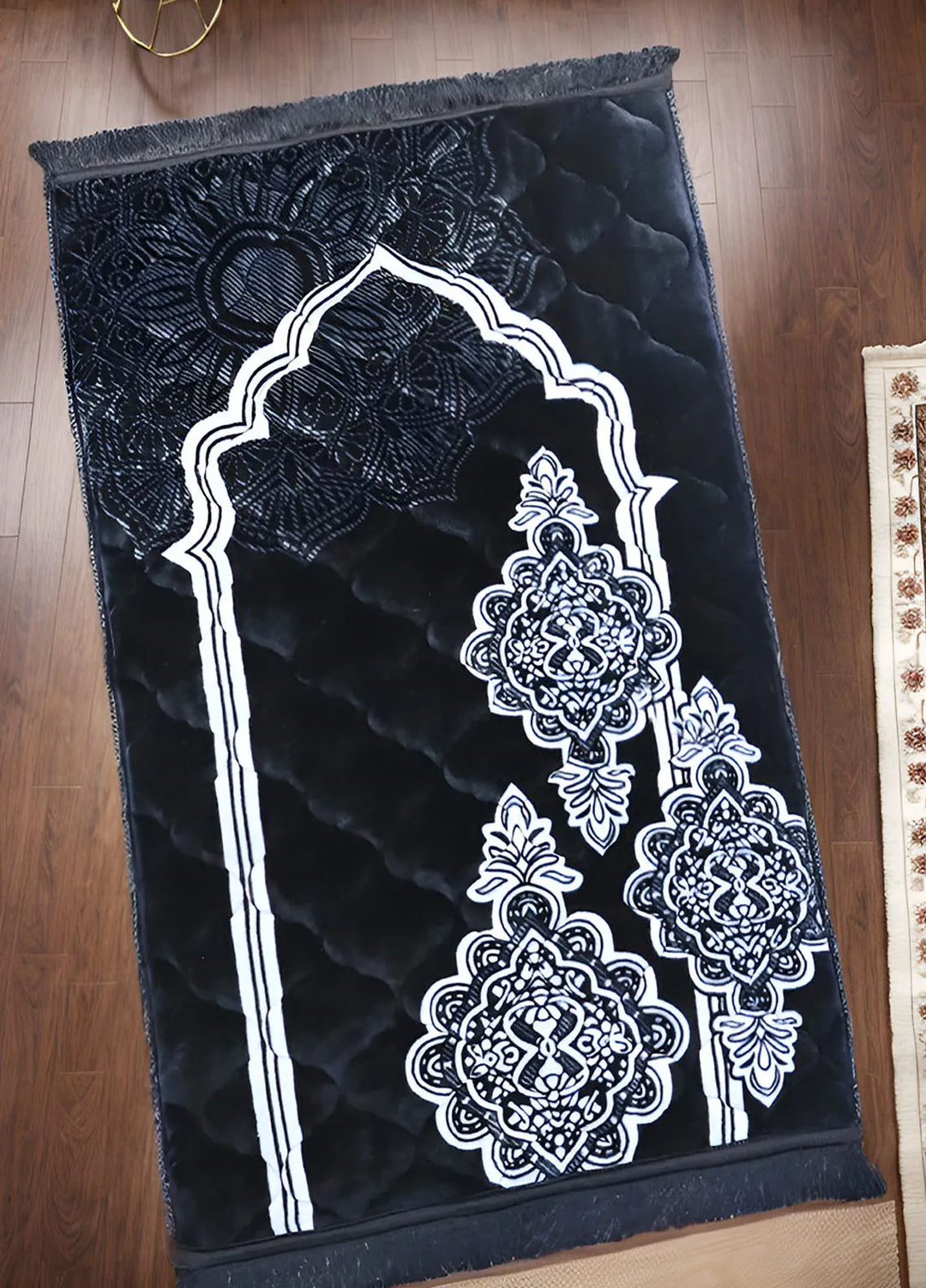 Plush Mink Mughal Plus Cloudy Janamaz Prayer Mat-Noir