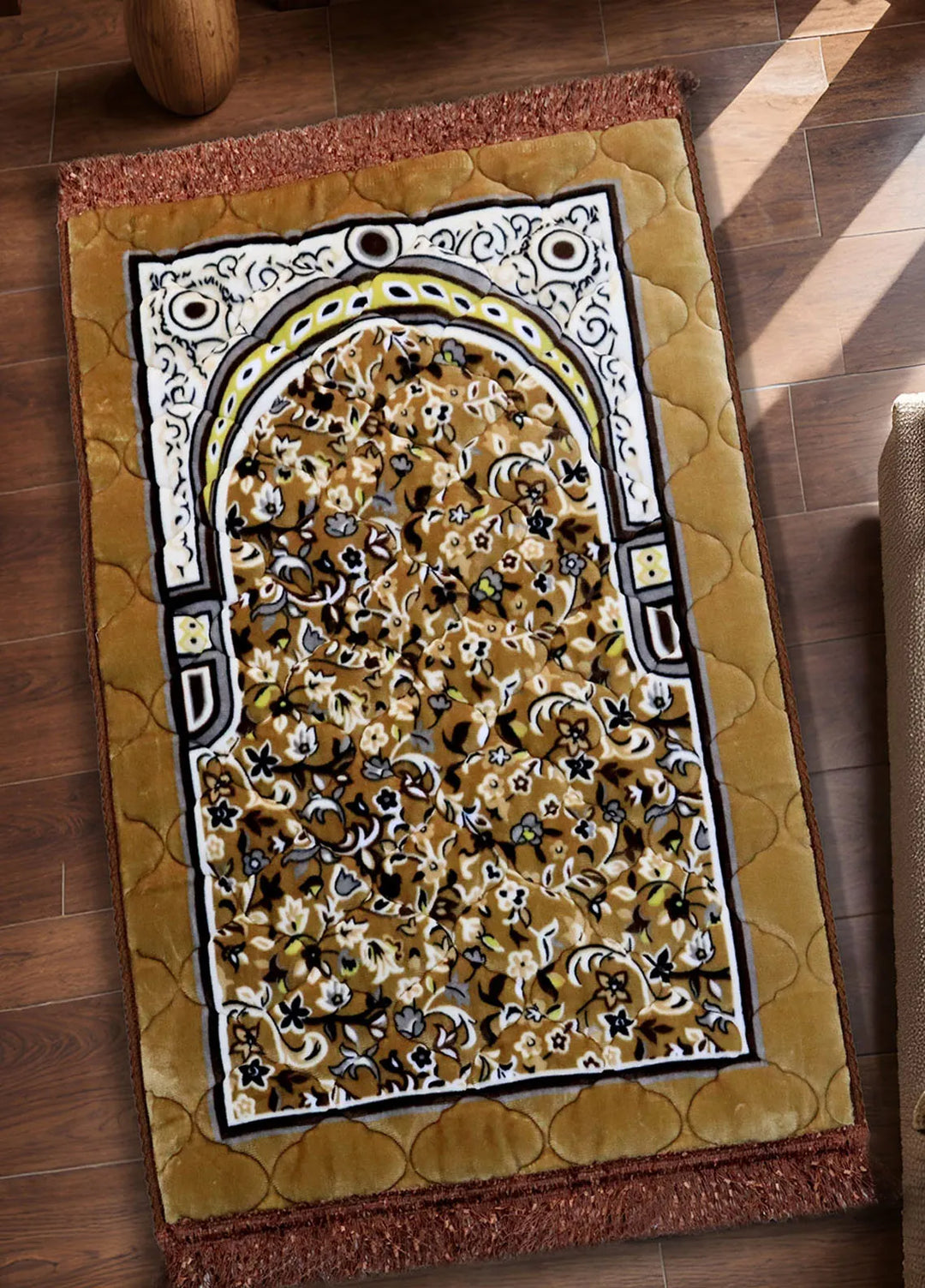 Plush Mink Mughal Plus Cloudy Janamaz Prayer Mat-Sandstone