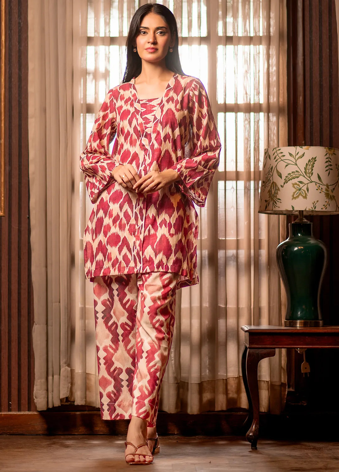 Popular Style Pret Printed Karandi 2 Piece Suit D-08