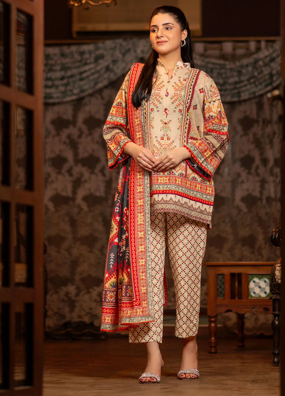 Popular Style Printed Khaddar Suits Unstitched 3 Piece PS24KU NEC-164-24 - Women Collection