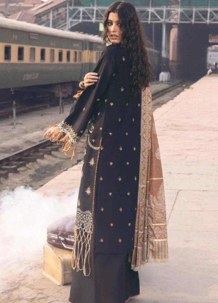 Rahgeer by Humdum Embroidered Wool Suit Unstitched 3 Piece D-01 - Winter Collection