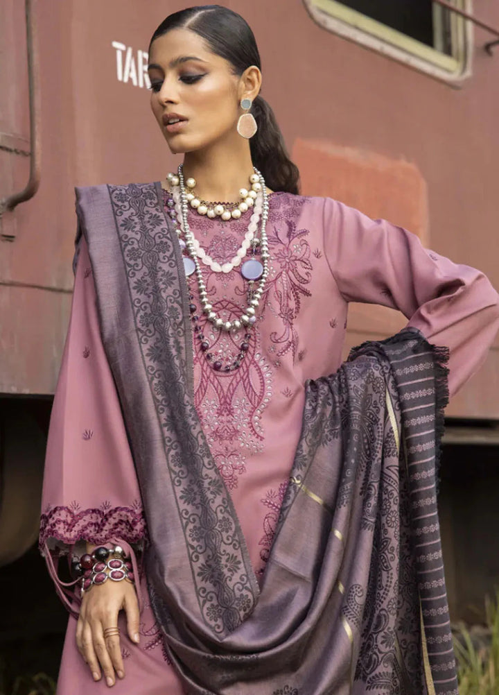 Rahgeer by Humdum Embroidered Wool Suit Unstitched 3 Piece D-06 - Winter Collection