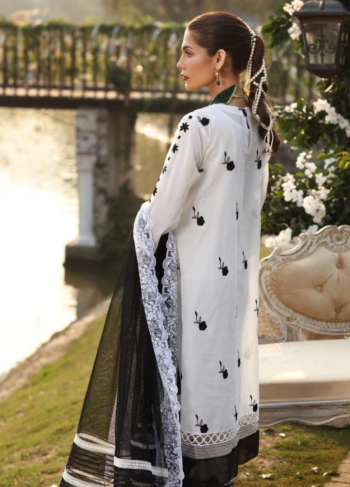 Sable Vogue By Ittehad Textiles Embroidered Lawn Suits Unstitched 3 Piece ITD21SV 07-MAHAY - Luxury Collection