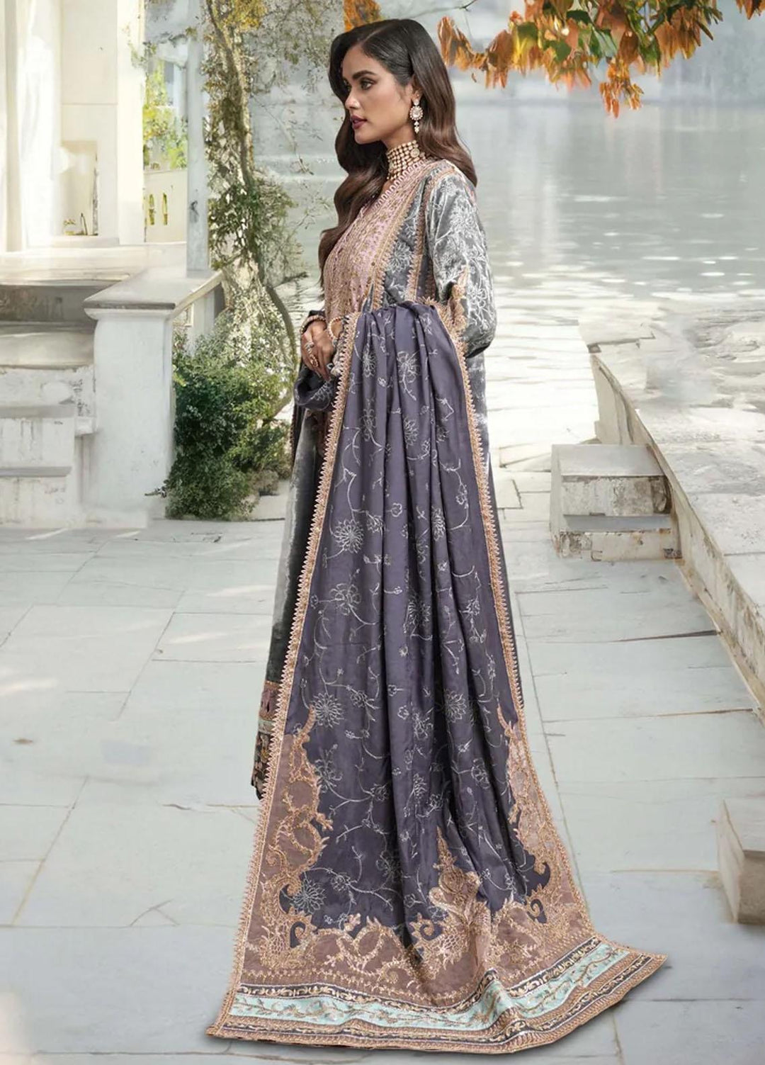 Sable Vogue Embroidered Velvet Suits Unstitched 3 Piece SV23FU FC-05-23 - Festive Collection