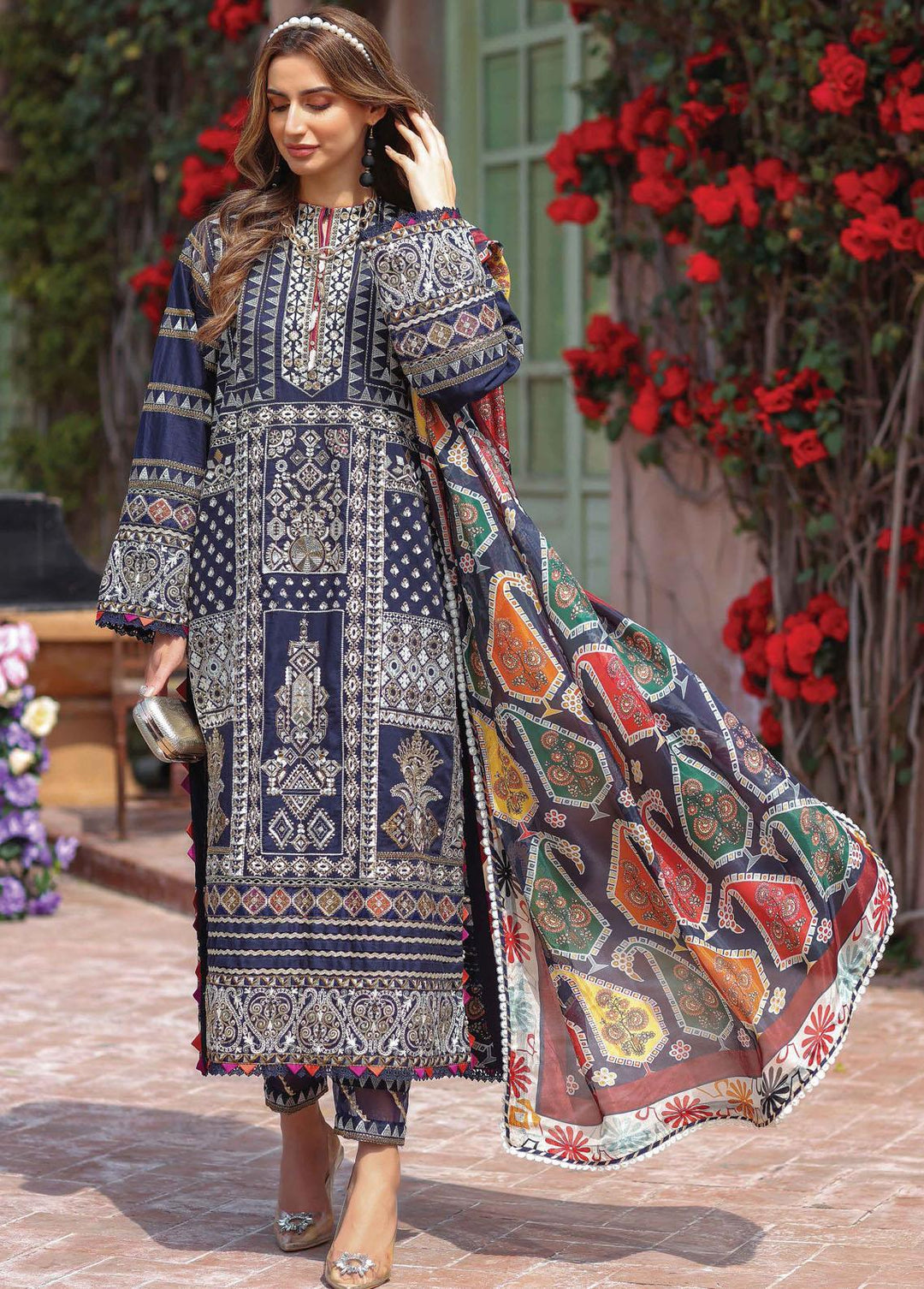 Saheliyaan by Gisele Embroidered Lawn Suits Unstitched 3 Piece GL22S D-01 MAH-E-NUR - Festive Collection
