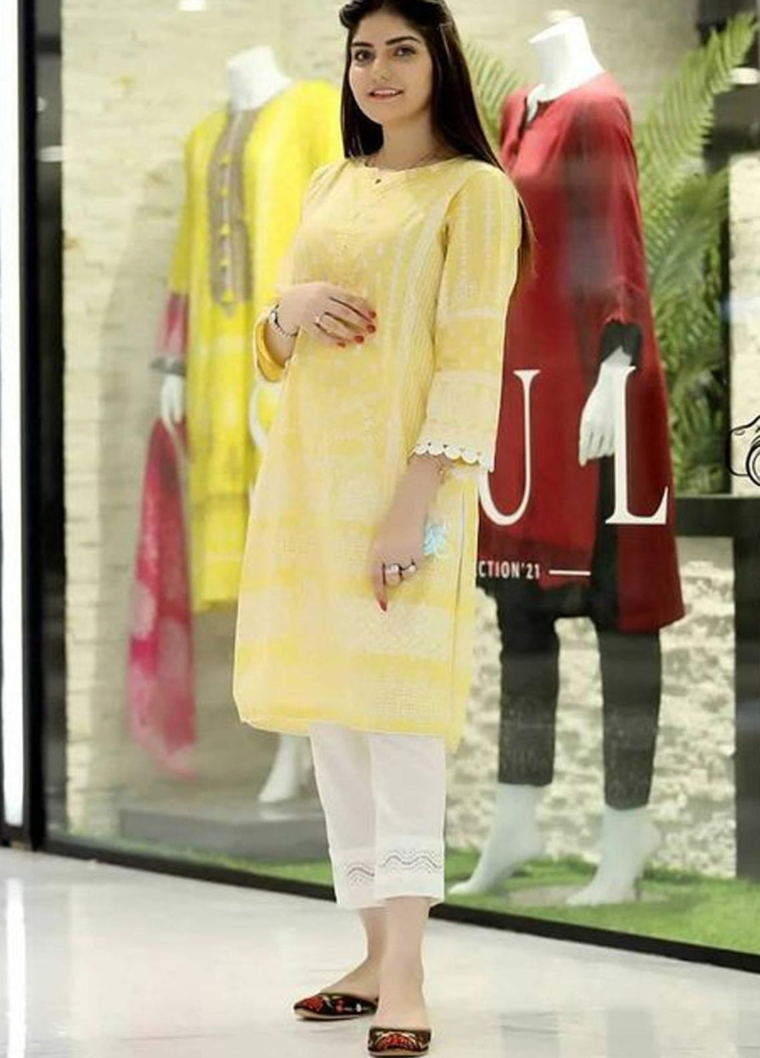 Saheliyan Formal Style Khussa HAZEEN HEER00HZ115