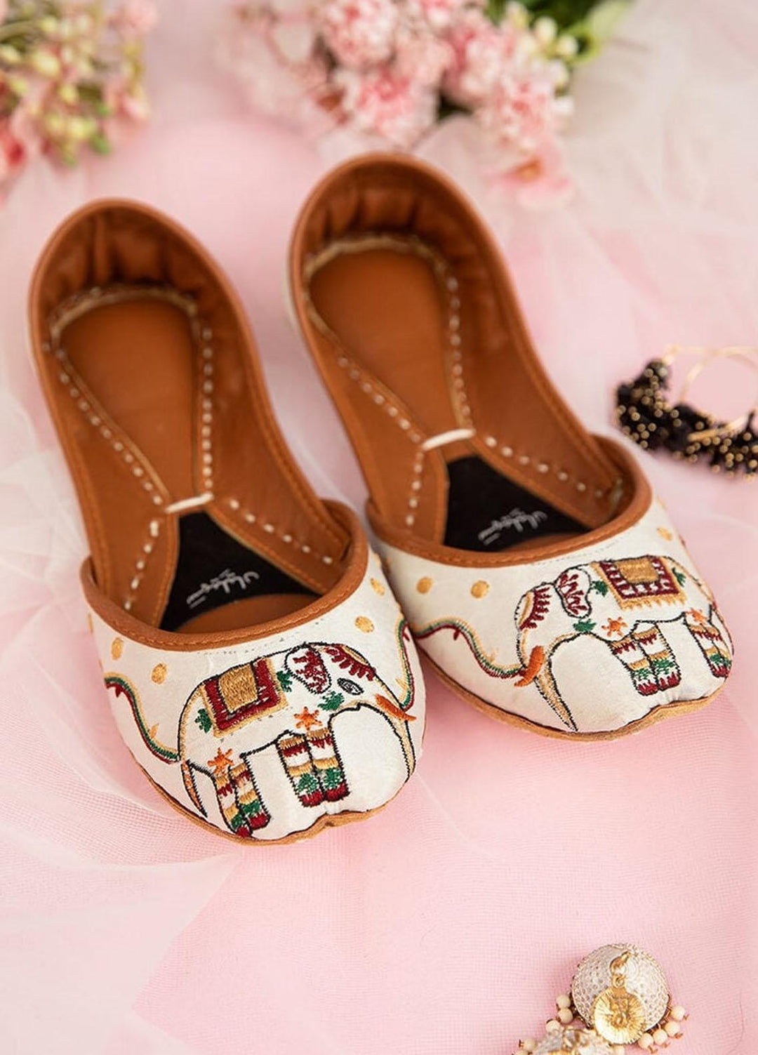 Saheliyan Formal Style Khussa ZAMURD HEER00ZM101
