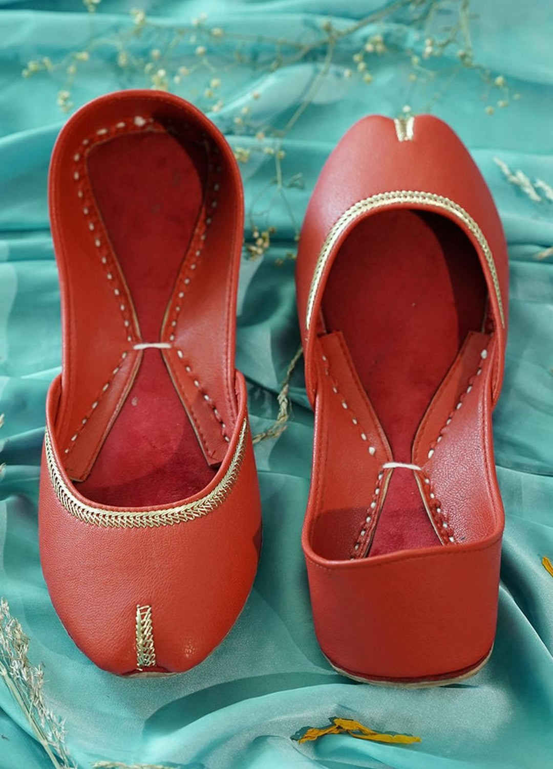 Saheliyan Formal Style Khussa MAHRU KIKLIMH0035