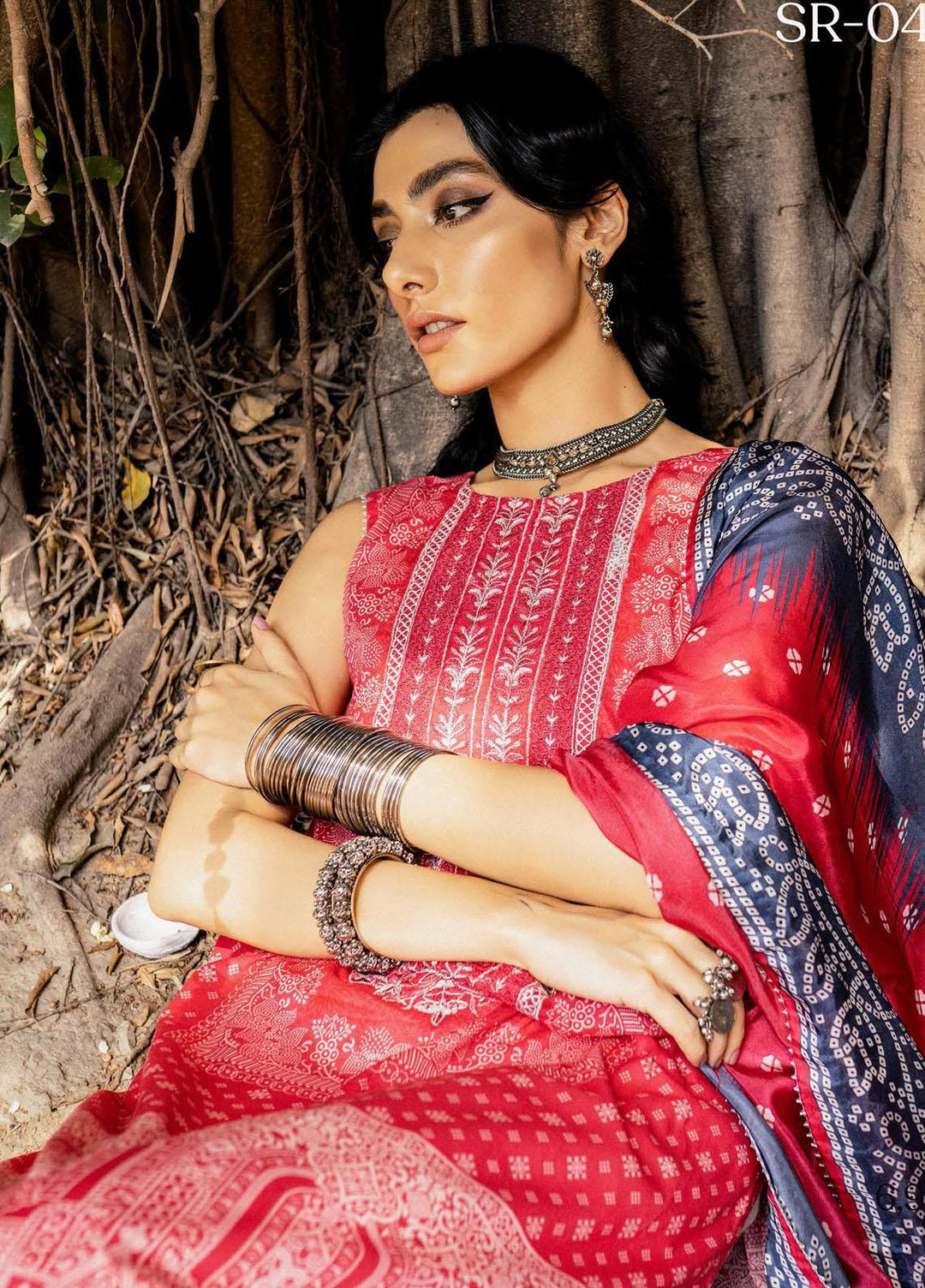 Saira Rizwan Embroidered Lawn Suits Unstitched 3 Piece SR21-E3 04 - Luxury Collection