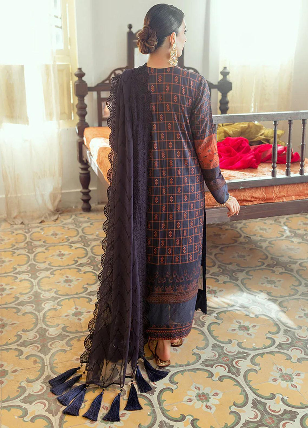 Salitex Embroidered Lawn Suits Unstitched 3 Piece ST22CK WK-01041UT - Festive Collection