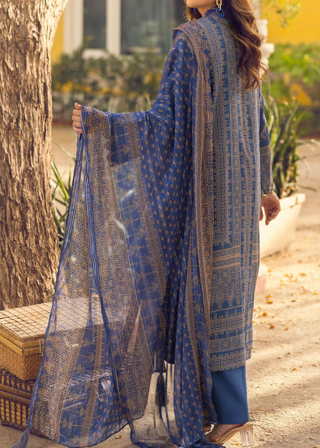 Zure By Salitex Embroidered Lawn Suits Unstitched 3 Piece ST22L WK-01035AUT - Summer Collection