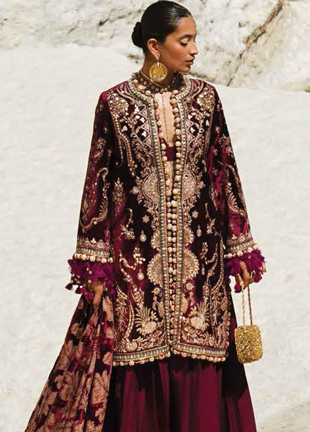 Sana Safinaz Embroidered Velvet Suits Unstitched 3 Piece SS23WL D-03 - Luxury Collection