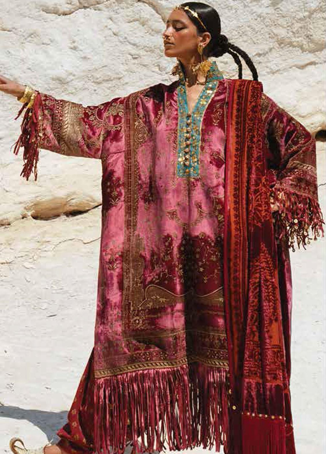 Sana Safinaz Embroidered Velvet Suits Unstitched 3 Piece SS23WL D-06 - Luxury Collection