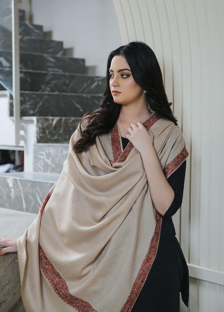 Sanaulla Exclusive Range  Pashmina  Mama D-45 Fawn 02 - Women Shawls