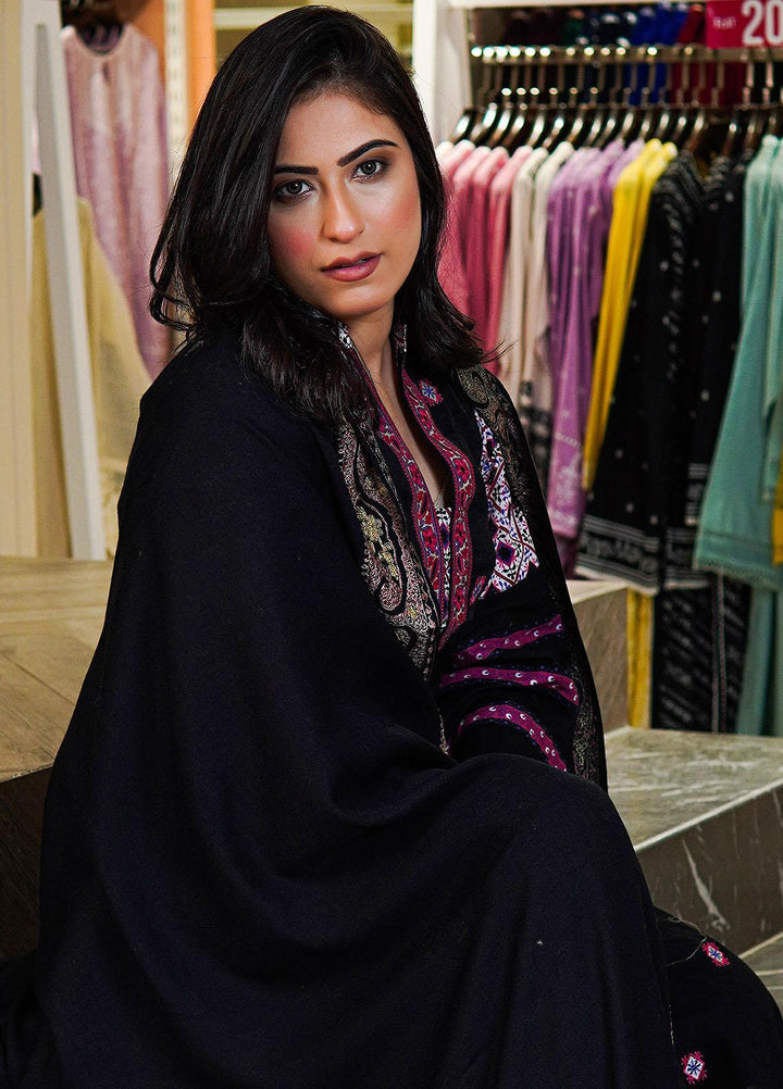 Sanaulla Exclusive Range  Pashmina  Shawls Nalki Zarri Kaalah Dour Hw KPS-36 Black02 - Pashmina Shawls