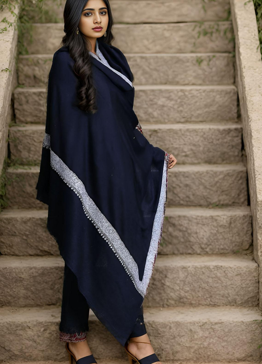 Sanaulla Exclusive Range  Pashmina  Mama D-21 Black 01 - Women Shawls