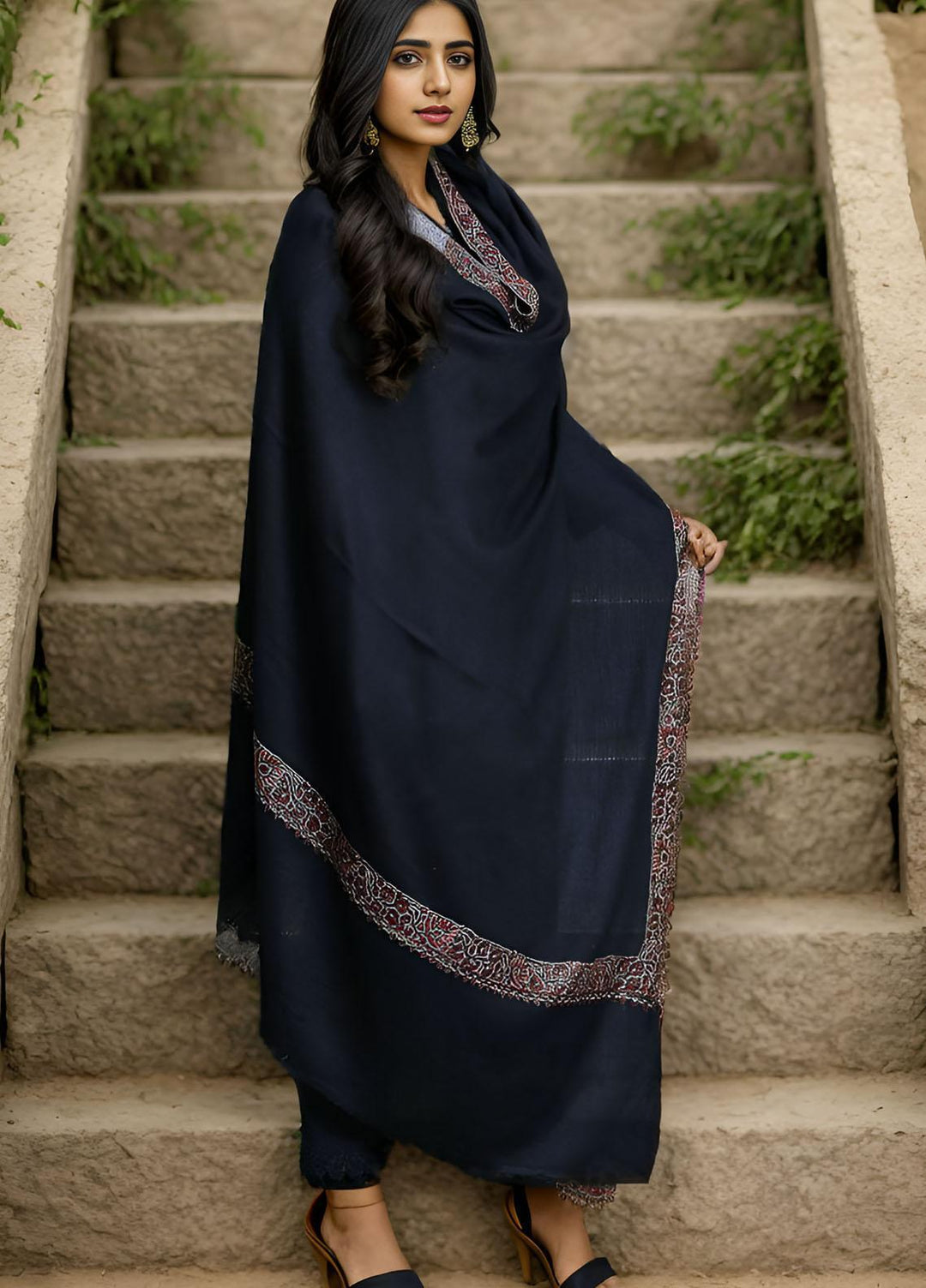 Sanaulla Exclusive Range  Pashmina  Mama D-21 Black 02 - Women Shawls