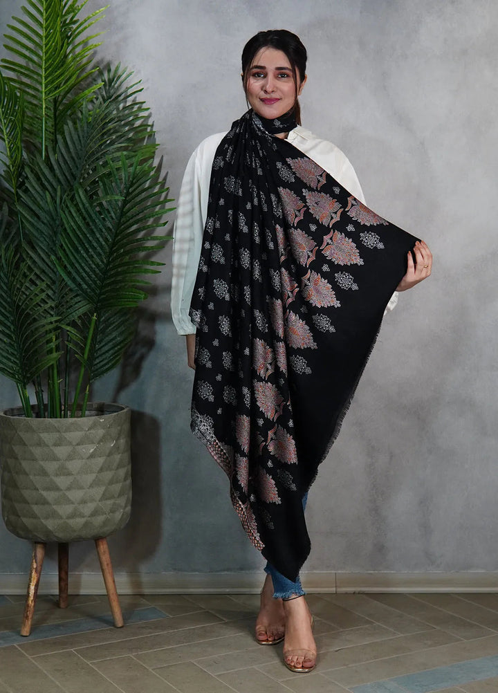 Sanaulla Exclusive Range Pashmina Shawl MAMA D-3 Black - Winter Collection