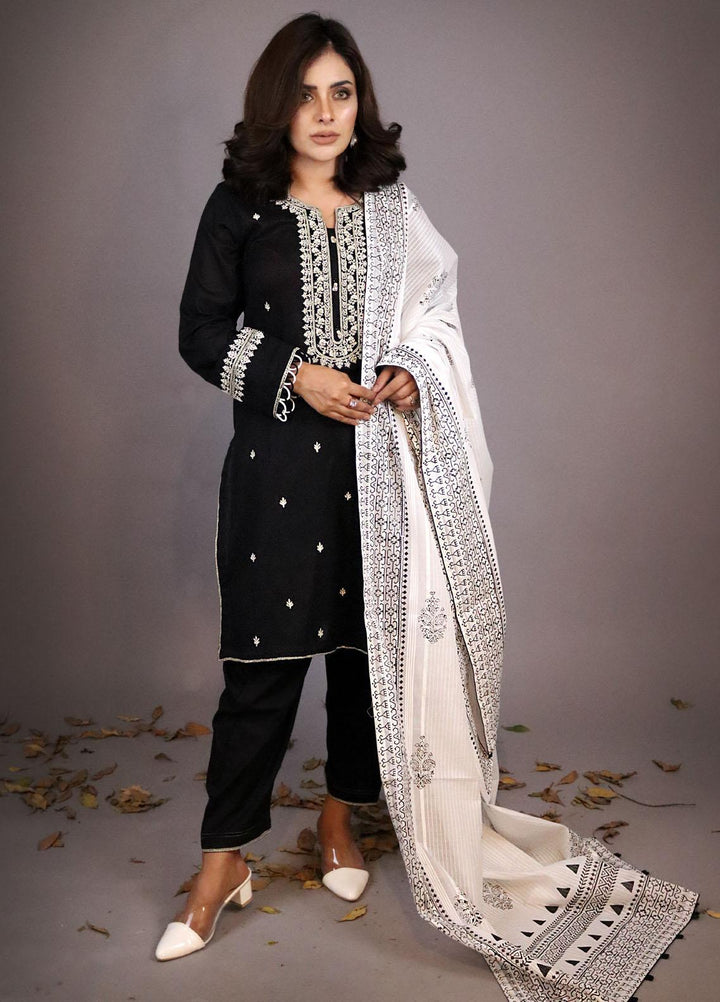 Sania Khan Pret Casual Jacquard 3 Piece Suit SNK21S 02