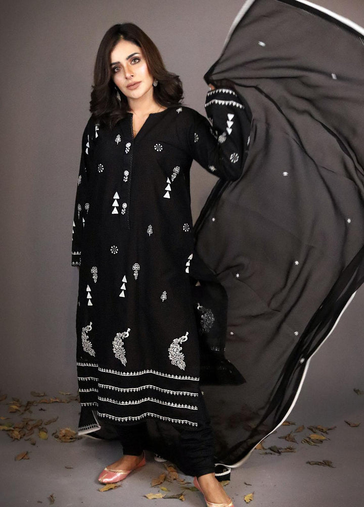 Sania Khan Pret Casual Lawn 3 Piece Suit SNK21S 03