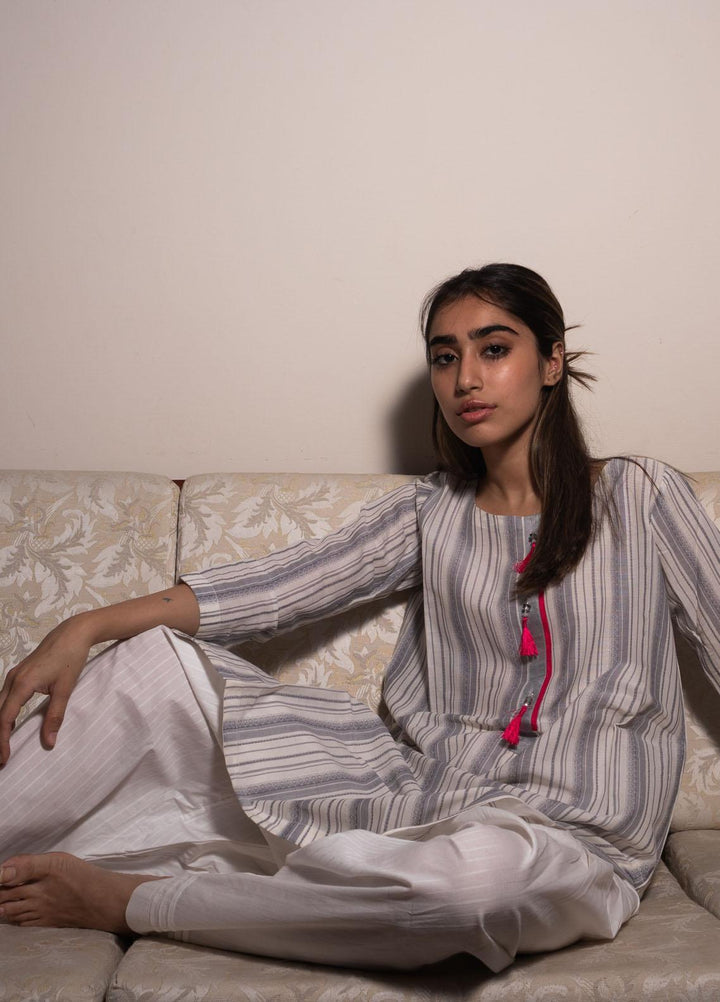 Sania Khan Pret  Lawn 2 Piece Mono Stripes