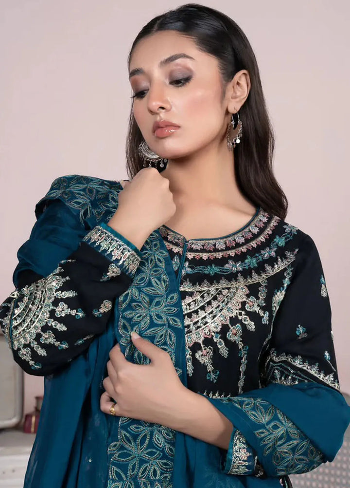 Sara Jahan Pret Embroidered Chiffon 3 Piece Suit Aafreen