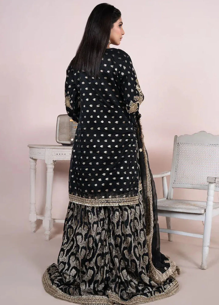 Sara Jahan Pret Embroidered Organza 3 Piece Suit Black Crown