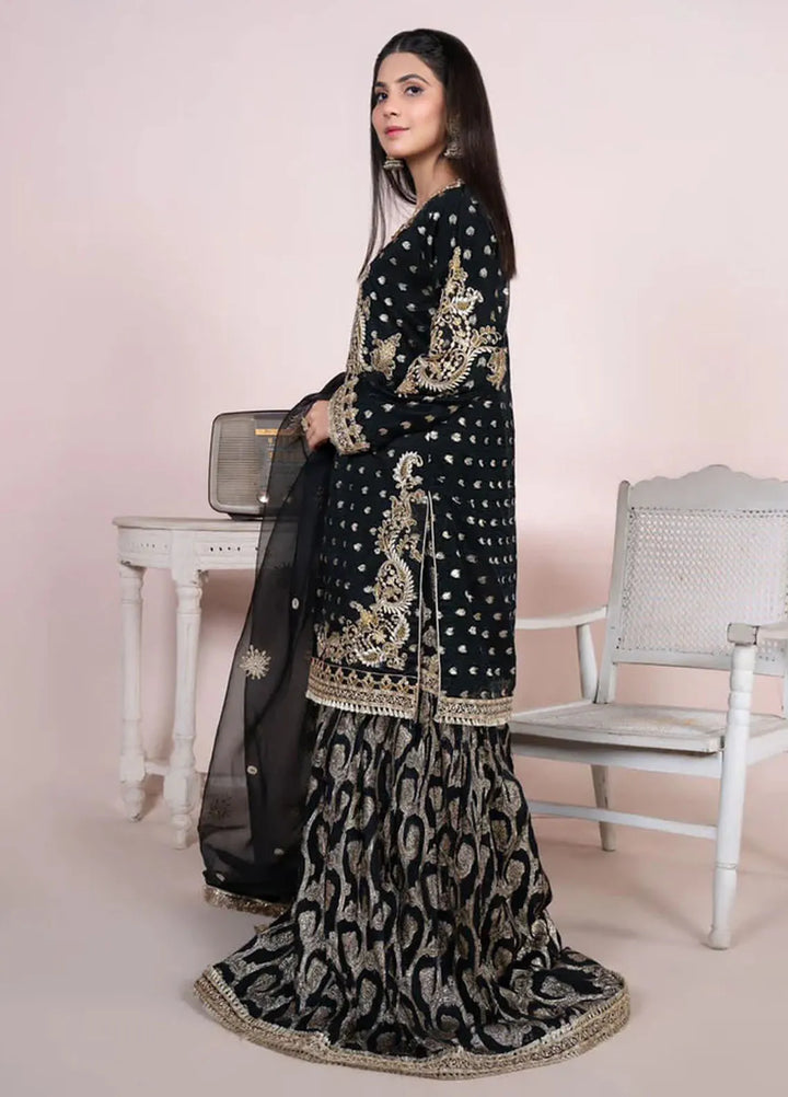 Sara Jahan Pret Embroidered Organza 3 Piece Suit Black Crown