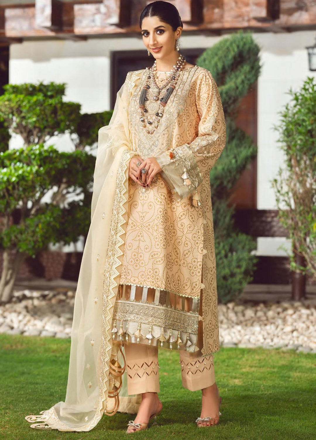 Seran Embroidered Lawn Suit Unstitched 3 Piece SRN22E 10 Floret Flair - Luxury Collection