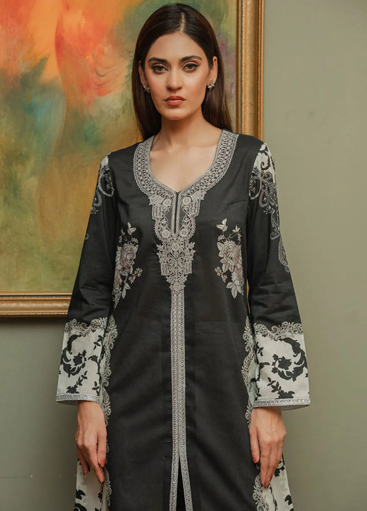 Shamaeel Ansari Pret Embroidered Lawn 3 Piece Suit LE-01