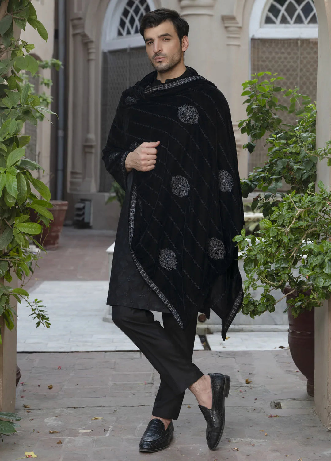 Shehnai by Fabrich Embroidered Velvet Shawl 1 Piece GTS-VS-004 -Mens Collection