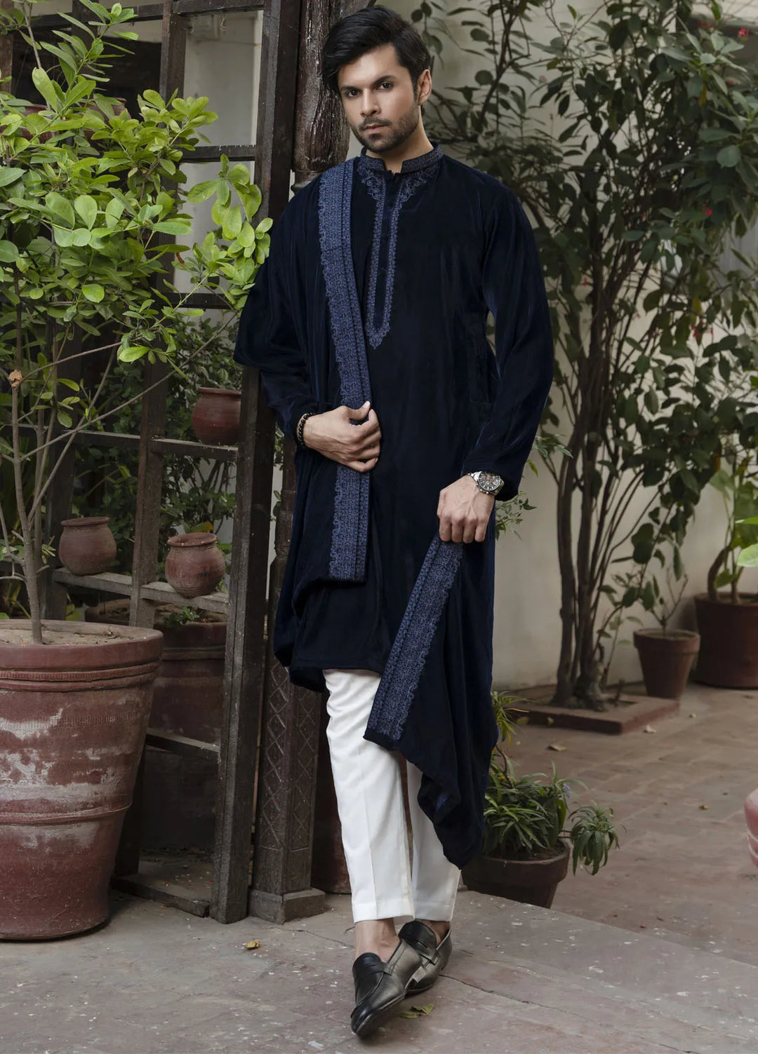 Shehnai by Fabrich Embroidered Velvet Shawl 1 Piece GTS-VS-006 -Mens Collection